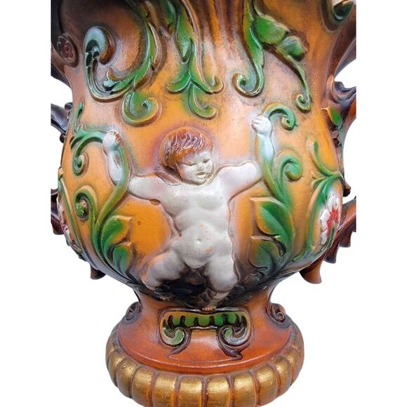 Resin Decorative Victorian Style Vase - Picture 2 of 10